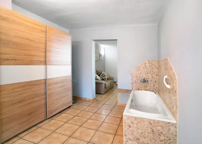 Montemar 2 公寓 摩亚